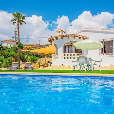Neus Villa *